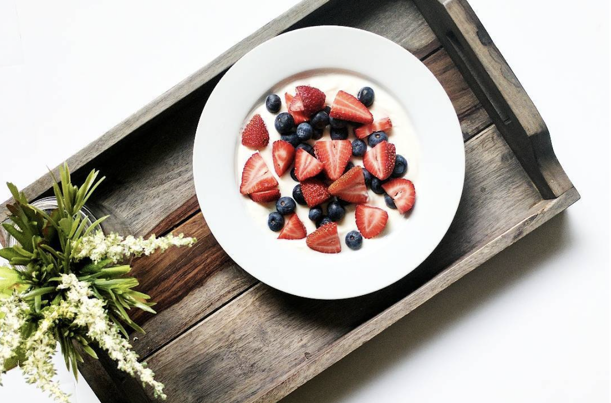 Healthy fruits and vegetables in the workplace